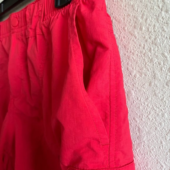Columbia Women's Alpine Chill Red Hibiscus Shorts Size M Style AL4572 - Picture 7 of 12